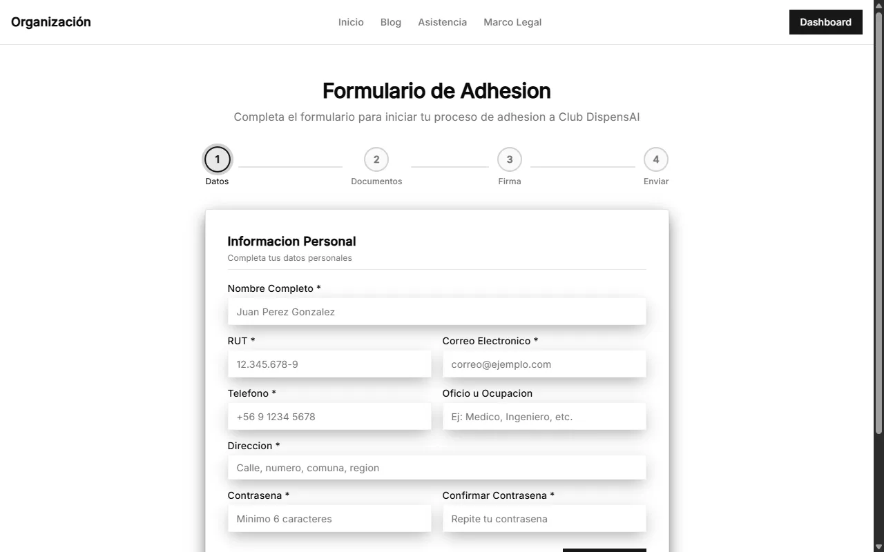 Formulario de adhesión del socio en cuatro pasos: datos personales, documentos, firma y envío.